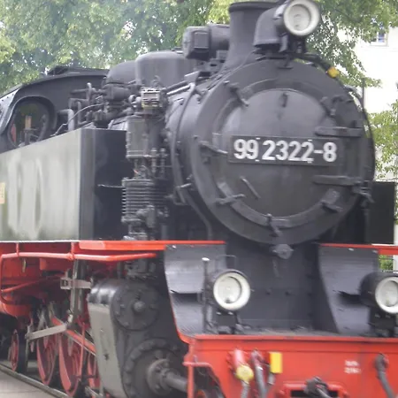 In Schoener Garten, Cleaning Included